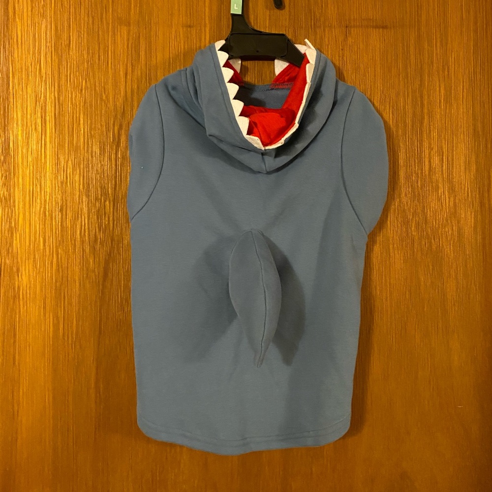 Dog shark shirt large